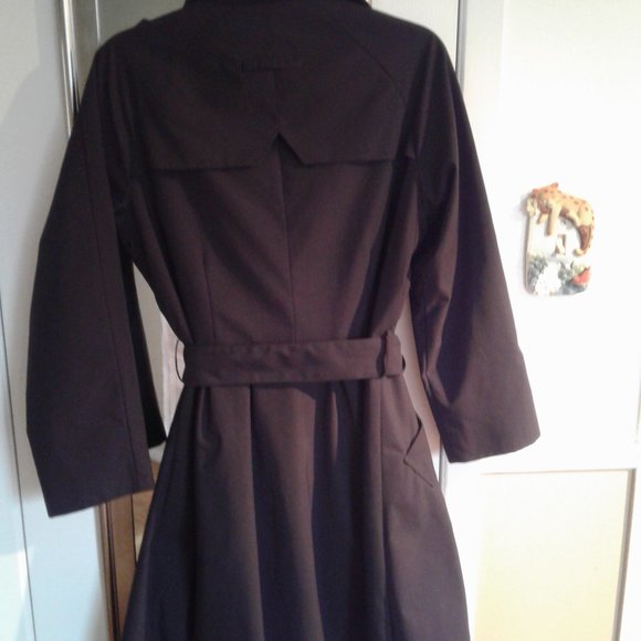 Tranche coat Designer Samuel Dong size M ,qualety material not worn new. - Picture 7 of 11